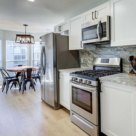 Chic Bentonville Home With Patio And Fire Pit! Ngoại thất bức ảnh
