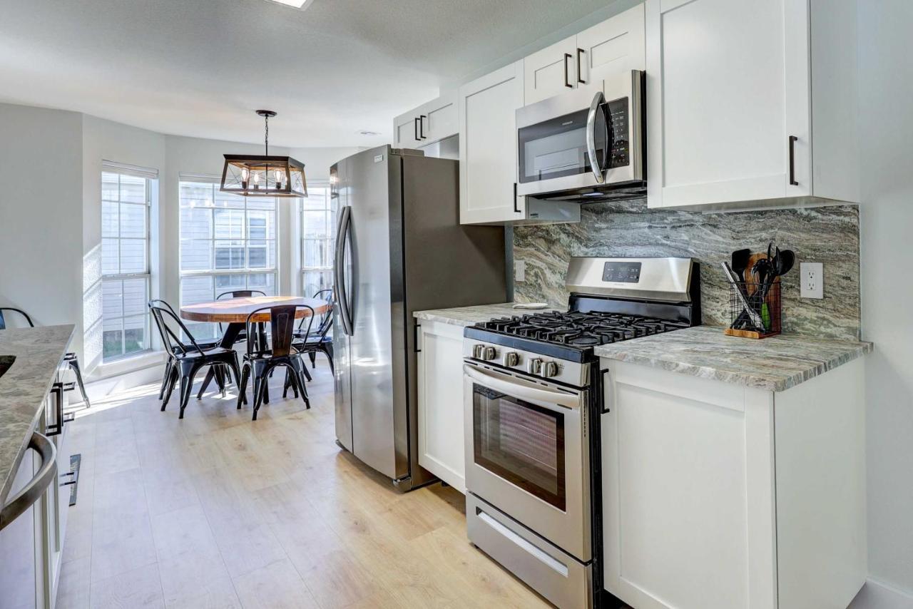 Chic Bentonville Home With Patio And Fire Pit! Ngoại thất bức ảnh