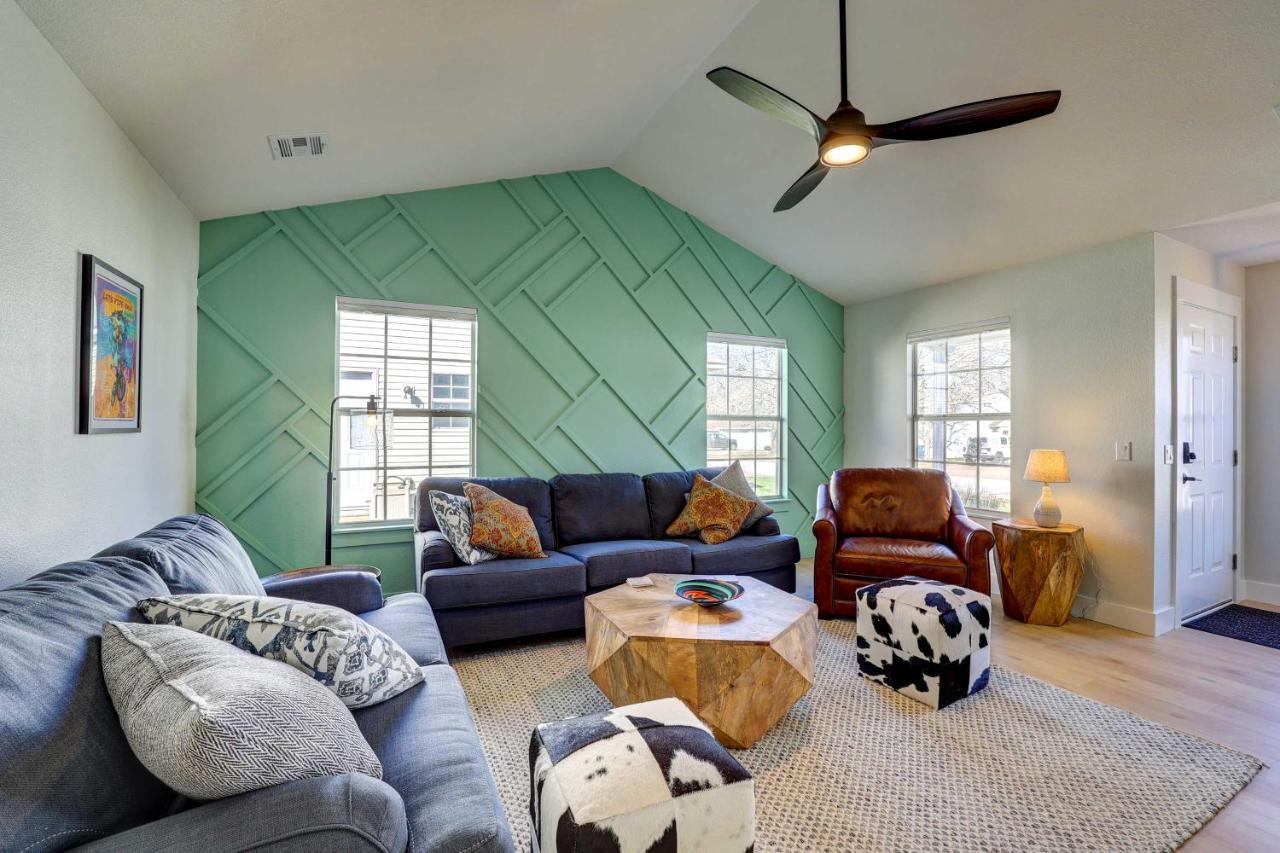 Chic Bentonville Home With Patio And Fire Pit! Ngoại thất bức ảnh