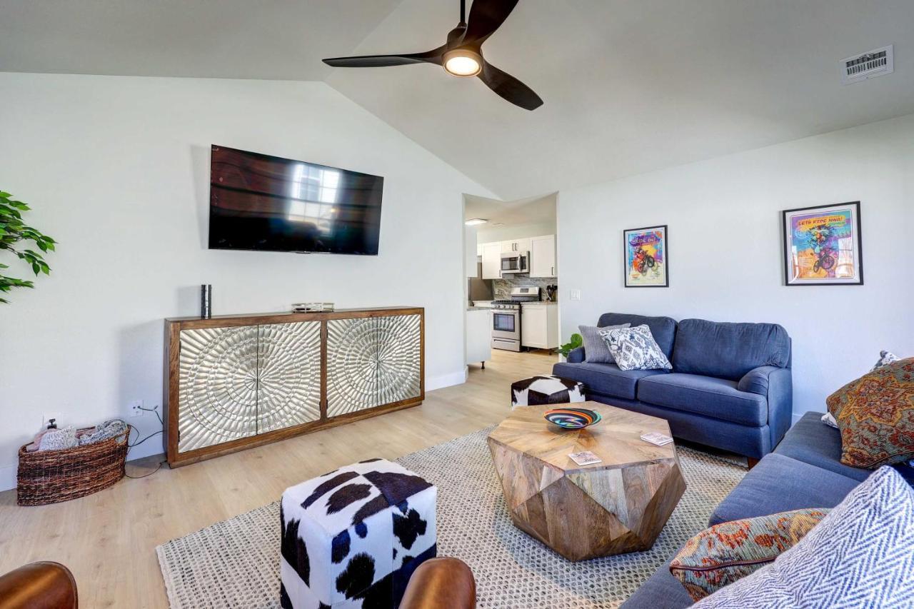 Chic Bentonville Home With Patio And Fire Pit! Ngoại thất bức ảnh