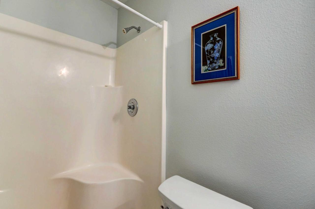 Chic Bentonville Home With Patio And Fire Pit! Ngoại thất bức ảnh