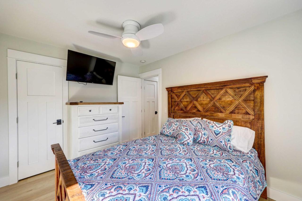 Chic Bentonville Home With Patio And Fire Pit! Ngoại thất bức ảnh